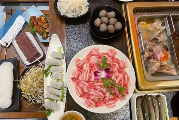 潘十九地道成都老火锅加盟