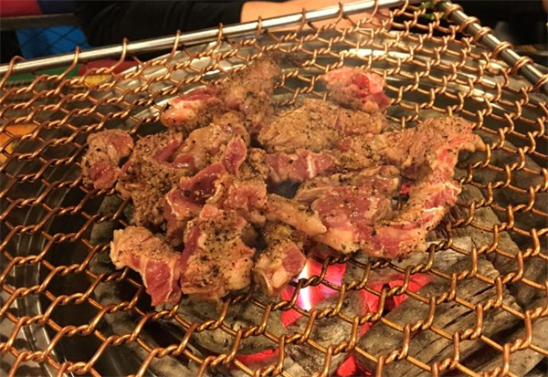御牛界泥炉烤肉加盟