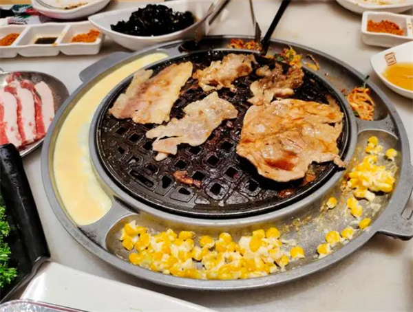 韩宫宴炭火烤肉店加盟