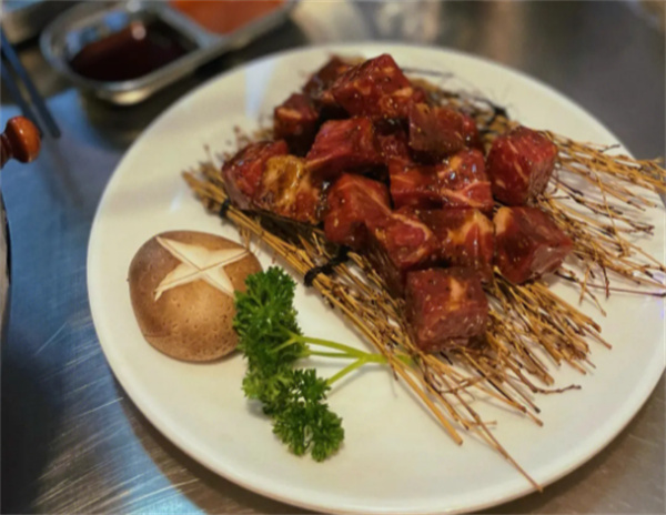 御牛界泥炉烤肉加盟