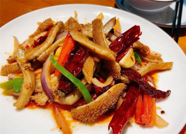 天山情缘新疆菜加盟