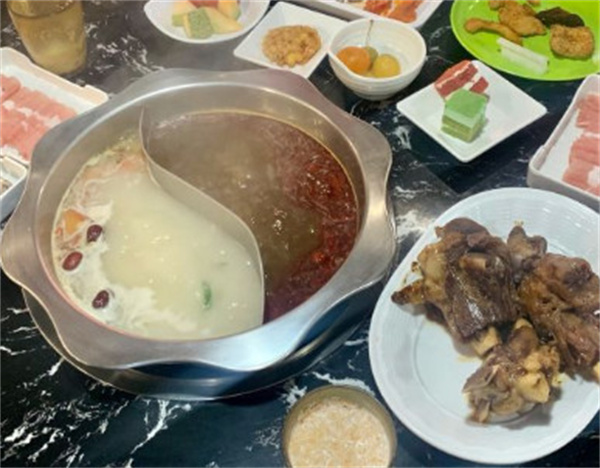 马永贞酱骨头自助火锅加盟