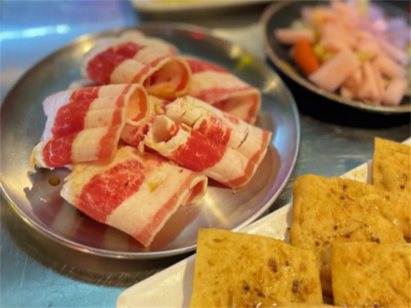 御牛界泥炉烤肉加盟