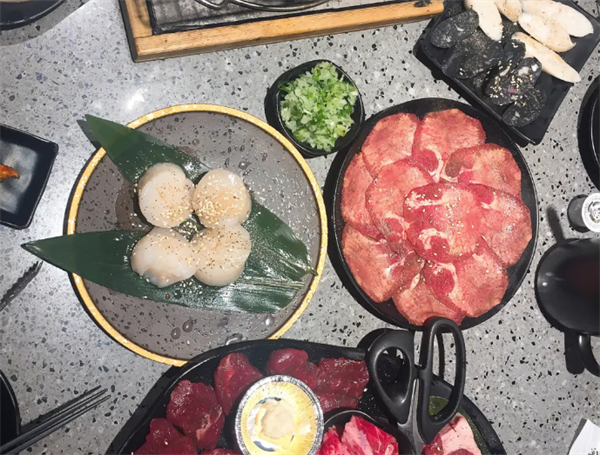 大馥炭火烤肉酒场加盟