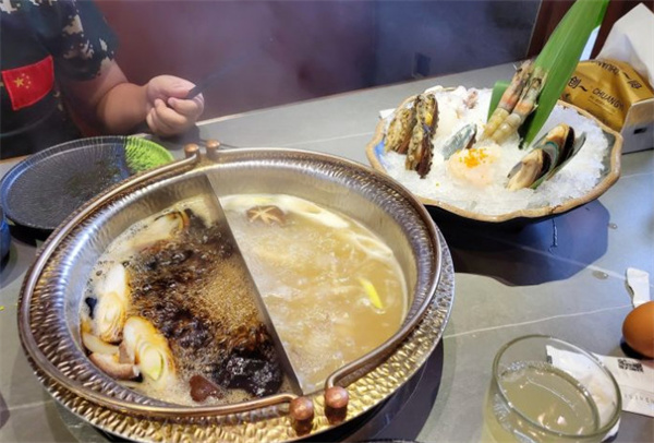 刃极日料寿喜烧加盟