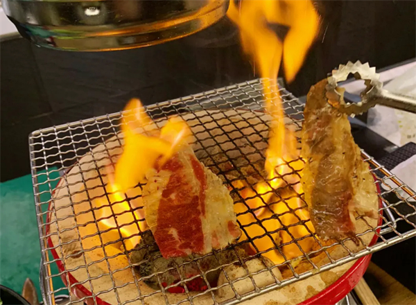 大馥炭火烤肉酒场加盟