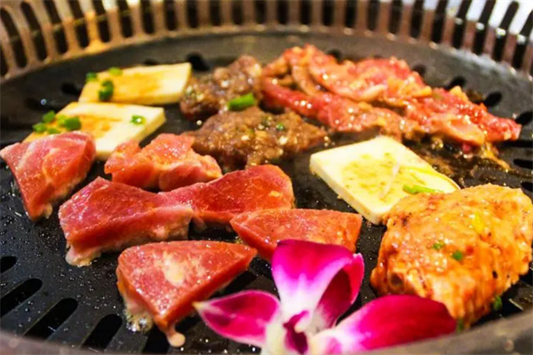 炙城韩式烤肉加盟