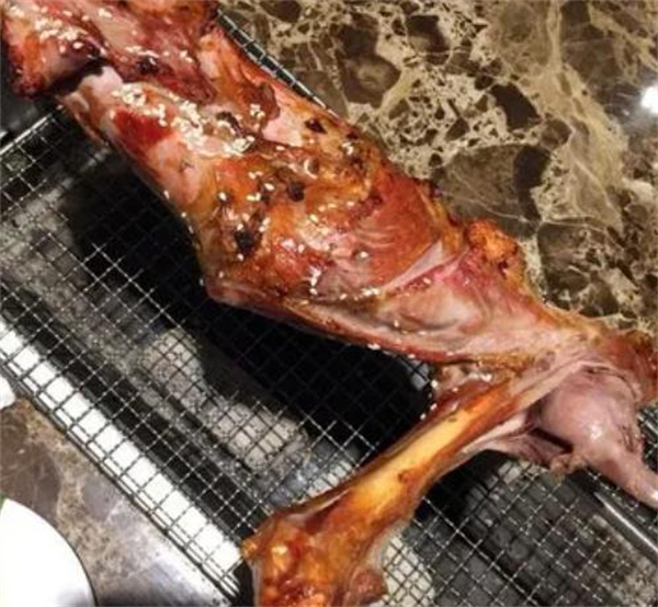 大漠狼来了碳烤羊腿加盟