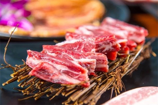 彭妈家岩物炙烤肉加盟
