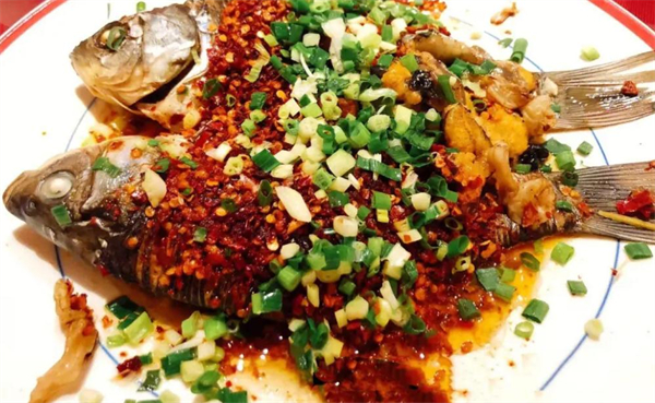 廖哥土鲫鱼下饭菜加盟