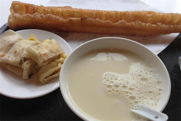 东谷仓早餐车加盟
