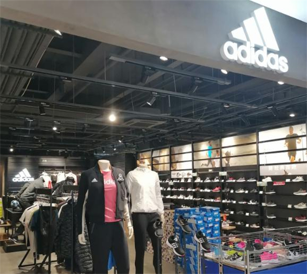 阿迪达斯折扣店加盟