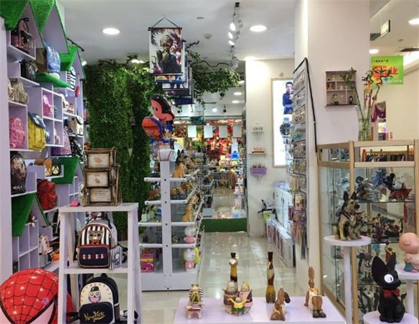 动漫连锁店加盟