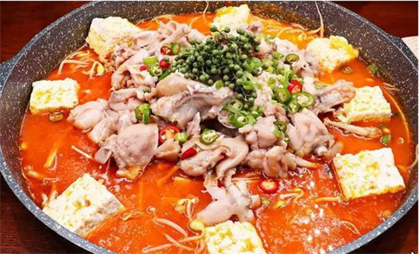 豆小涮藤椒豆花鸡:颠覆你的味蕾,点燃你的食欲