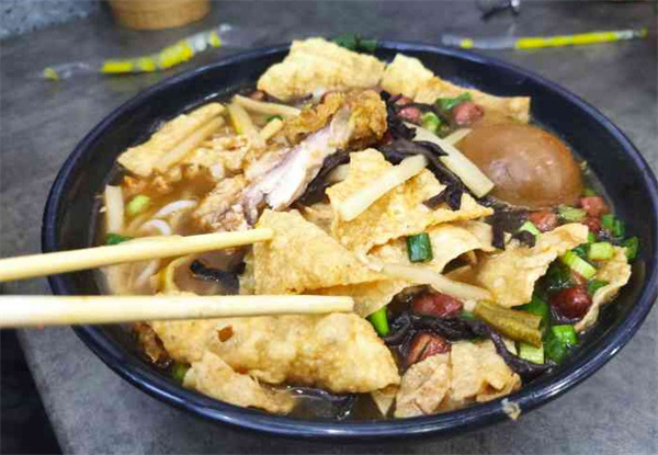 石头记柳州螺蛳粉加盟