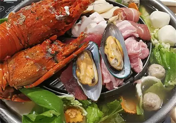 想吃正宗泰式烤肉就来：哈霓椰