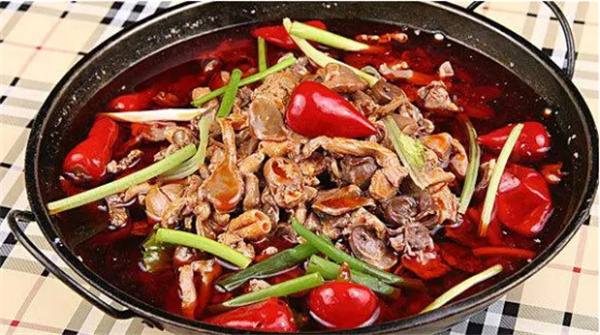 醉阿婆泡椒五绝:川渝美食的味蕾盛宴