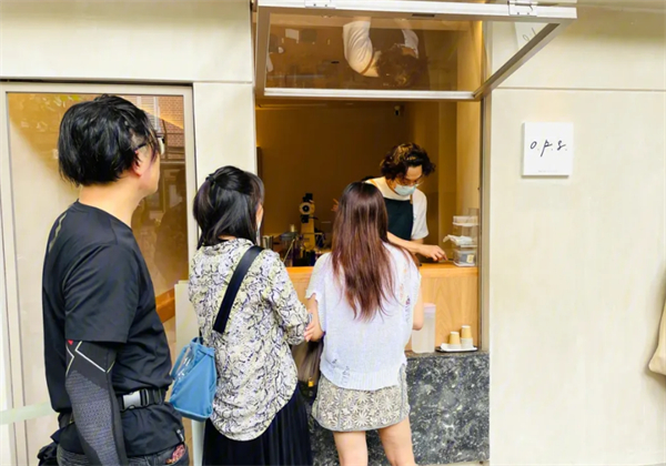 梧桐姥姥奶茶加盟