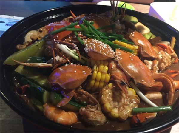 蟹八方肉蟹煲鸡爪煲加盟