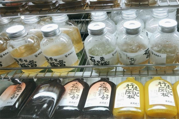 茯灵记养生茶饮加盟
