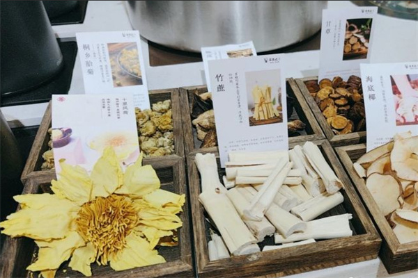 茯灵记养生茶饮加盟