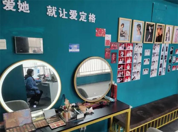 爱定格照相馆加盟