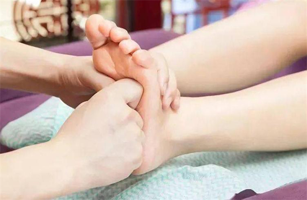 足疗加盟