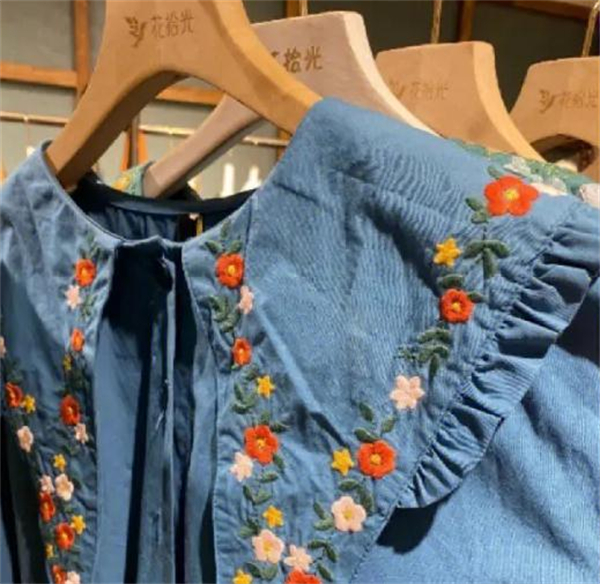 花拾光服装