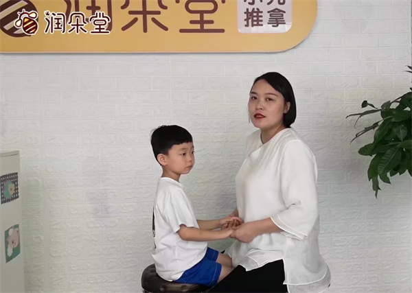 润朵堂小儿推拿加盟