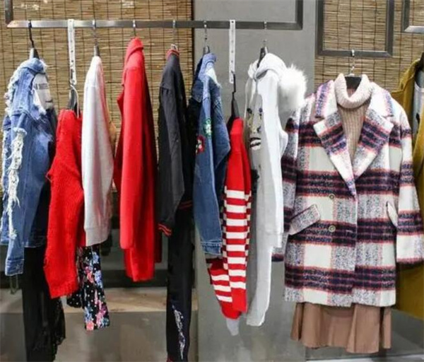 服装折扣店加盟