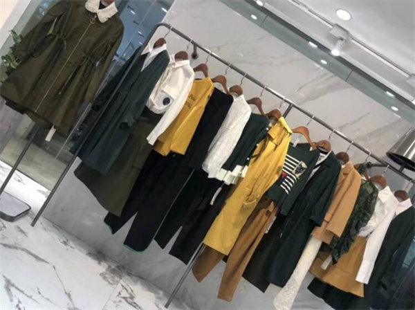 服装折扣店加盟费