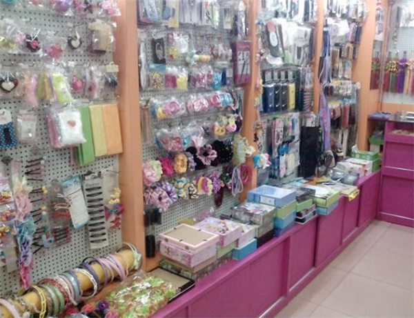 小饰品连锁店加盟