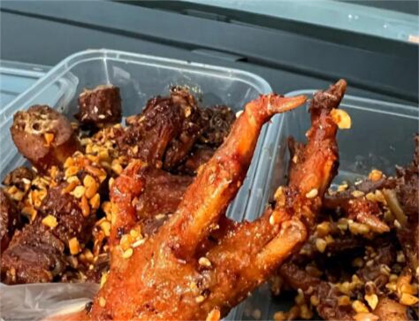 忆蝴蝶鸭货加盟