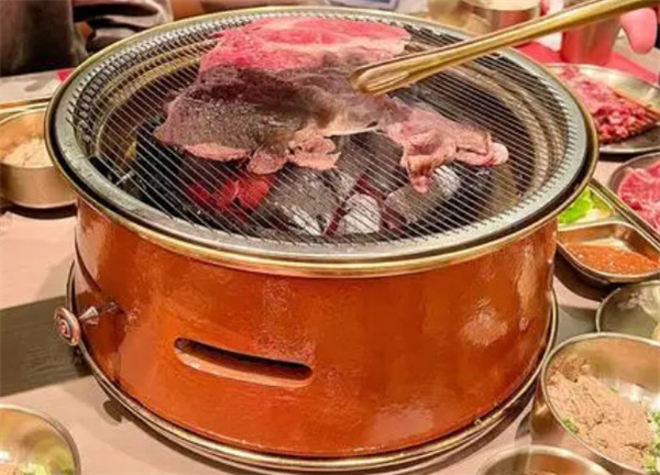 炉中炉泥炉烤肉加盟