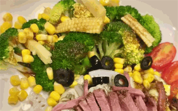 沙拉食刻自助售餐柜加盟