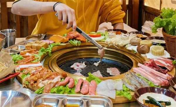 双门洞的夏天韩国烤肉加盟