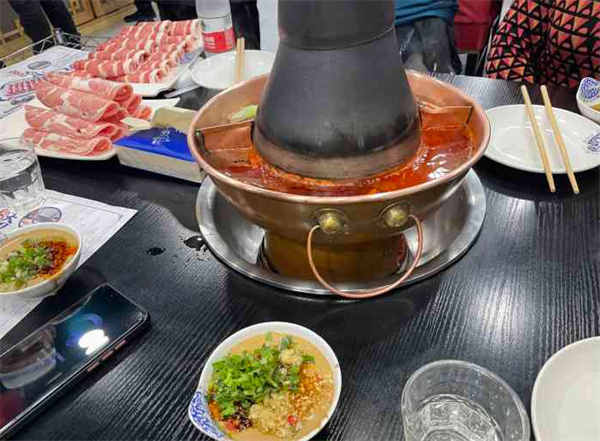 楼外楼大刀肉传统火锅店