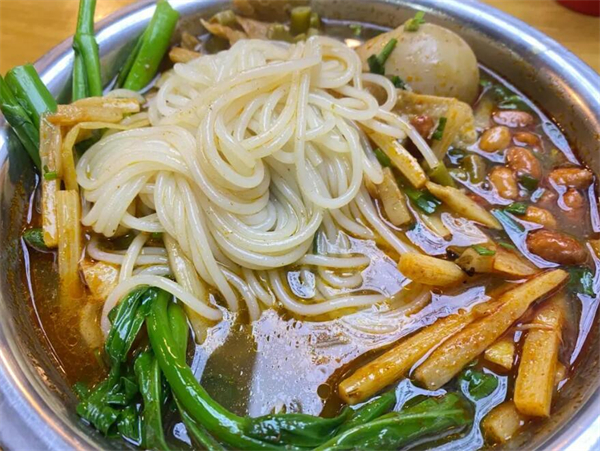 孙姐柳州螺蛳粉加盟
