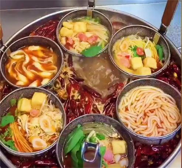 步大叔麻辣烫加盟费用