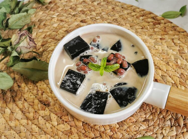 烧仙草奶茶加盟