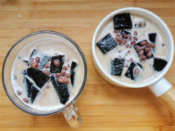 烧仙草奶茶加盟
