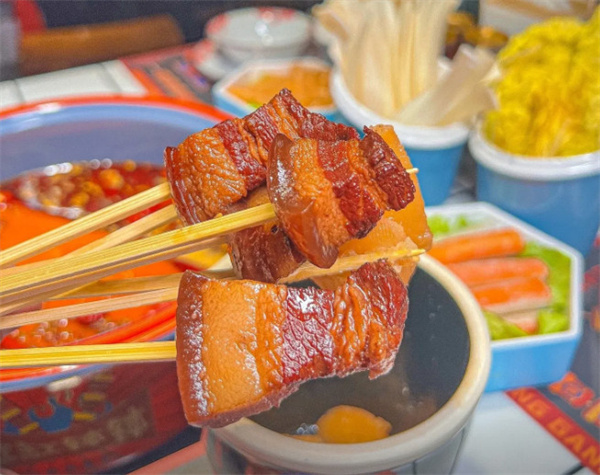 缸缸钵钵红烧肉串串加盟费