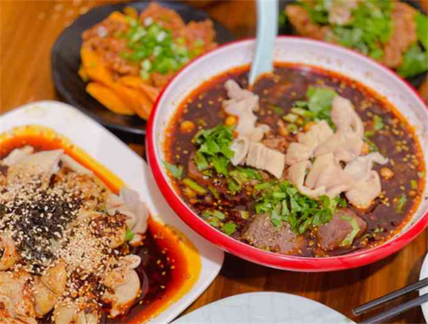 汤大嘴牛店加盟