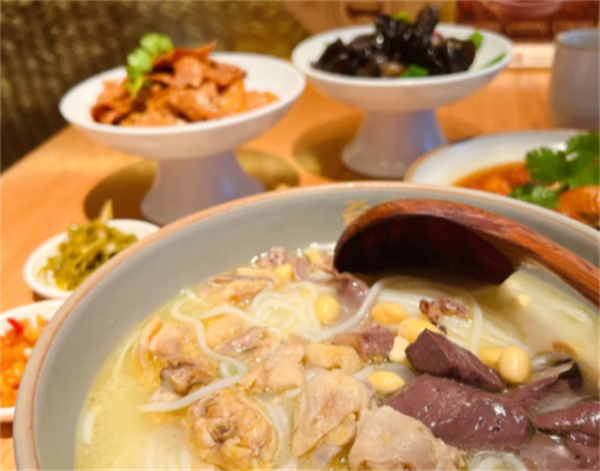 汤大嘴牛店加盟