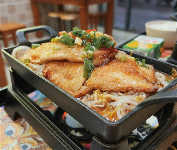 烤鱼饭加盟