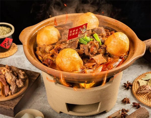 达佬牛腩牛杂煲加盟