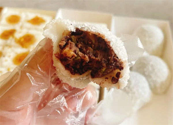 百米百糕总店在哪里？百米百糕加盟电话是多少？