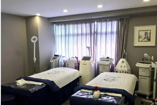 蜜格丝