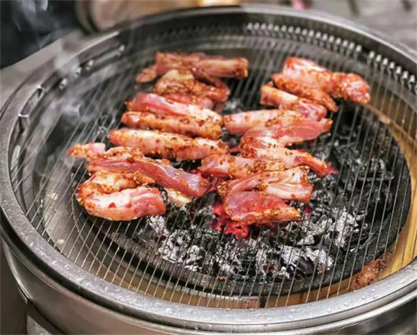 花肉匠自助烤肉加盟