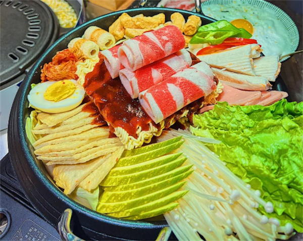 花肉匠自助烤肉加盟